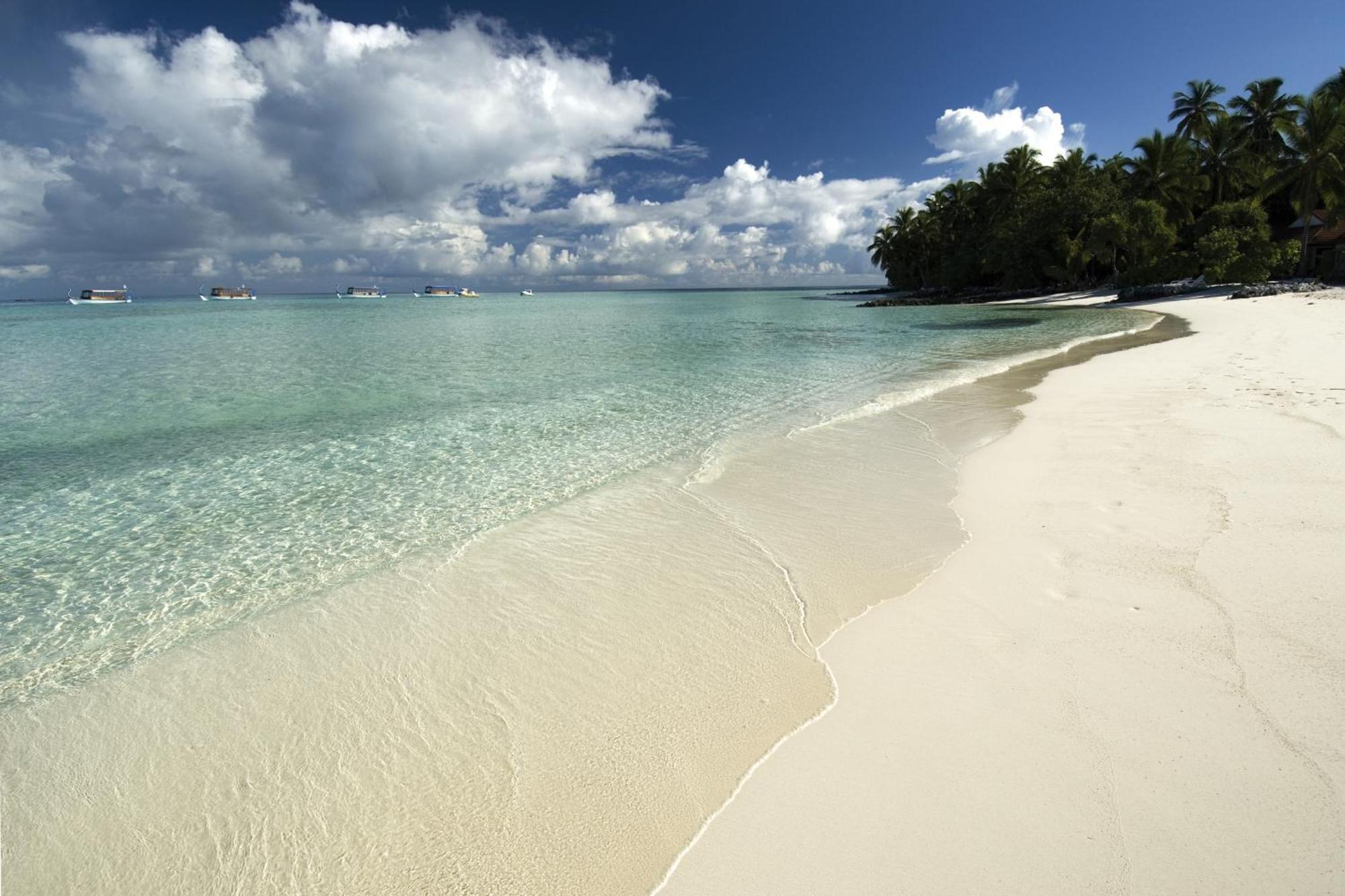 Diamonds Athuruga Maldives Resort & Spa Exterior photo