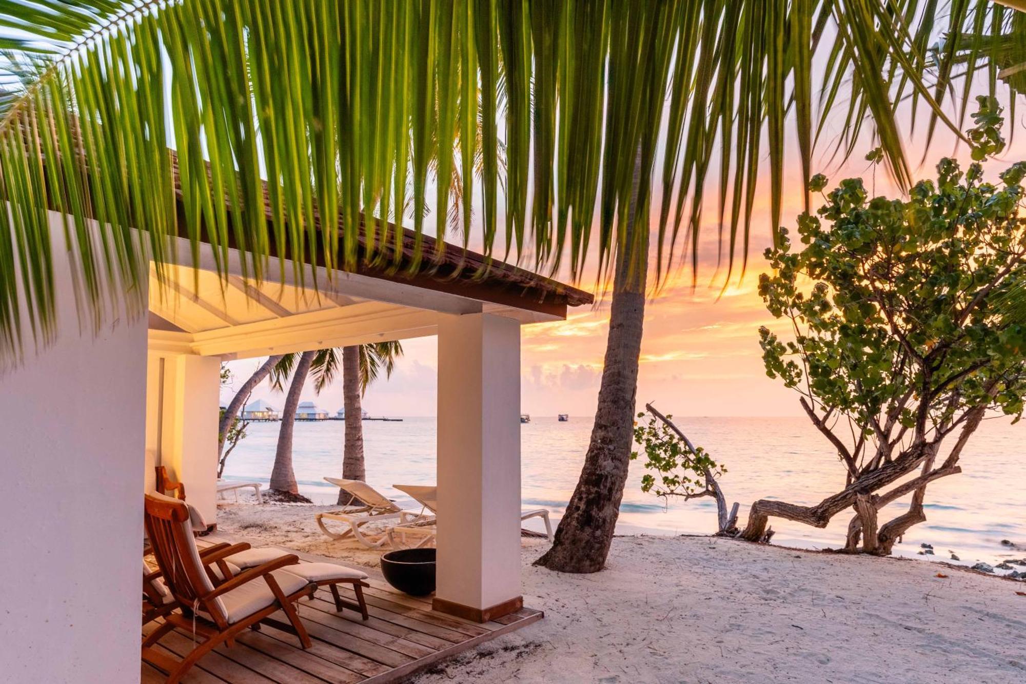 Diamonds Athuruga Maldives Resort & Spa Exterior photo