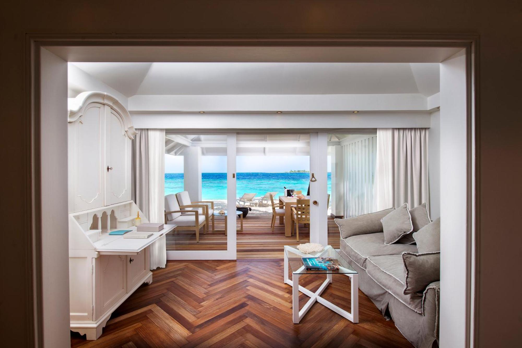 Diamonds Athuruga Maldives Resort & Spa Exterior photo